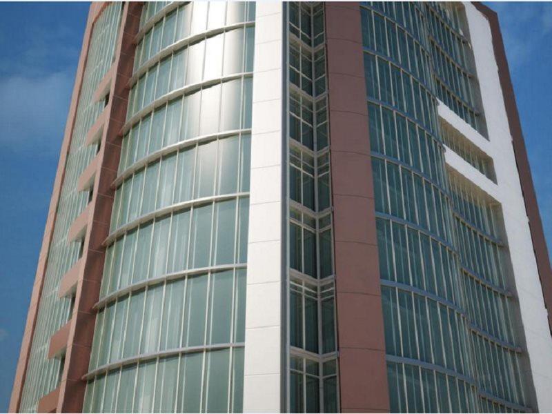 Fraser Suites Diplomatic Area Bahrain Manama Exterior foto The new building of the University of Novi Sad